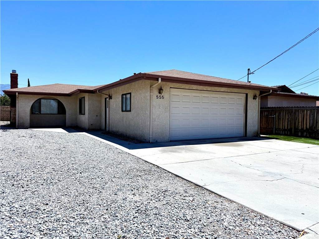 555 Hewitt Street - Photo 1