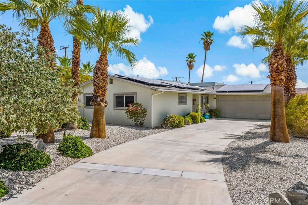 39004 Knoll View Circle - Photo 1