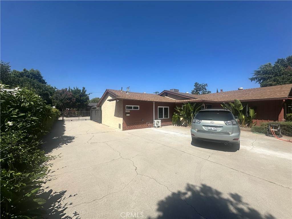 11713 Killian Street - Photo 1