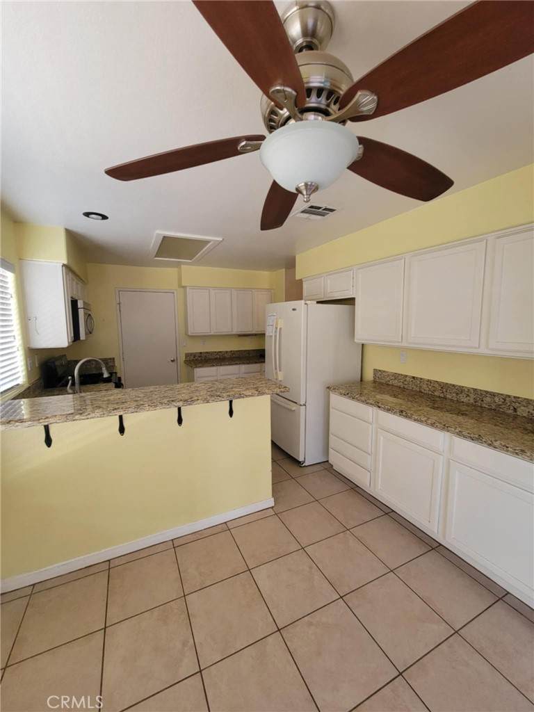 441 River Valley Avenue - Photo 1