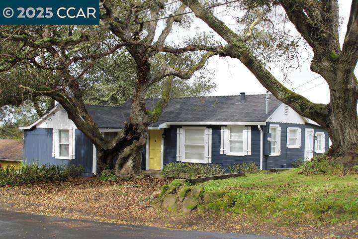 5910 Skyline Dr - Photo 1