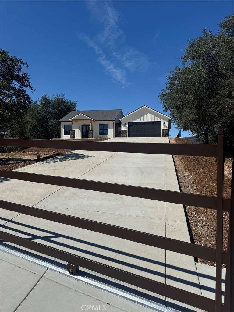 42899 Calle Roble - Photo 1