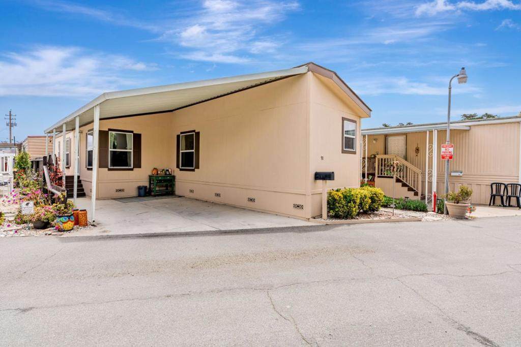356 Reservation Road - Photo 1