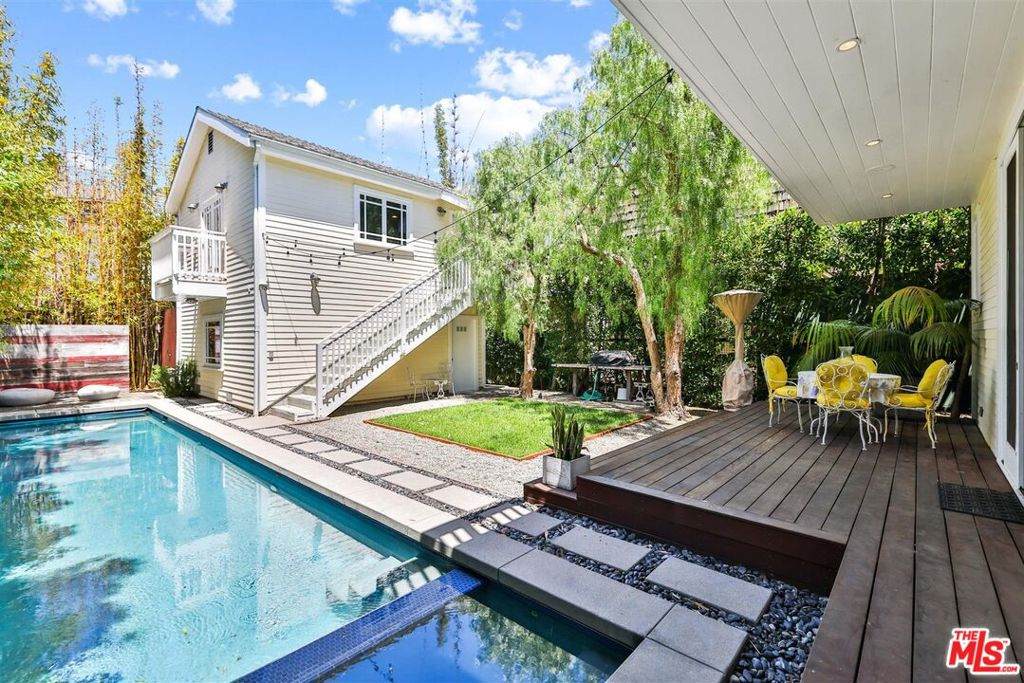 749 Milwood Avenue - Photo 1