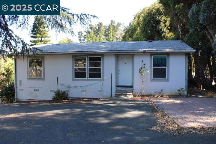 5266 Sunset Dr - Photo 1