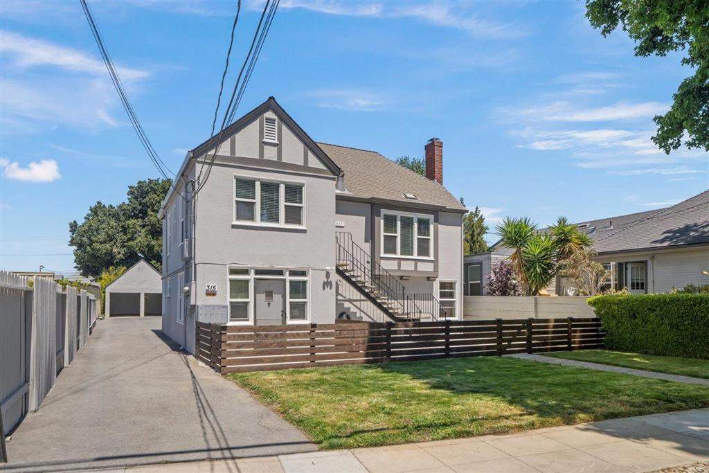 315 Grand Boulevard - Photo 1