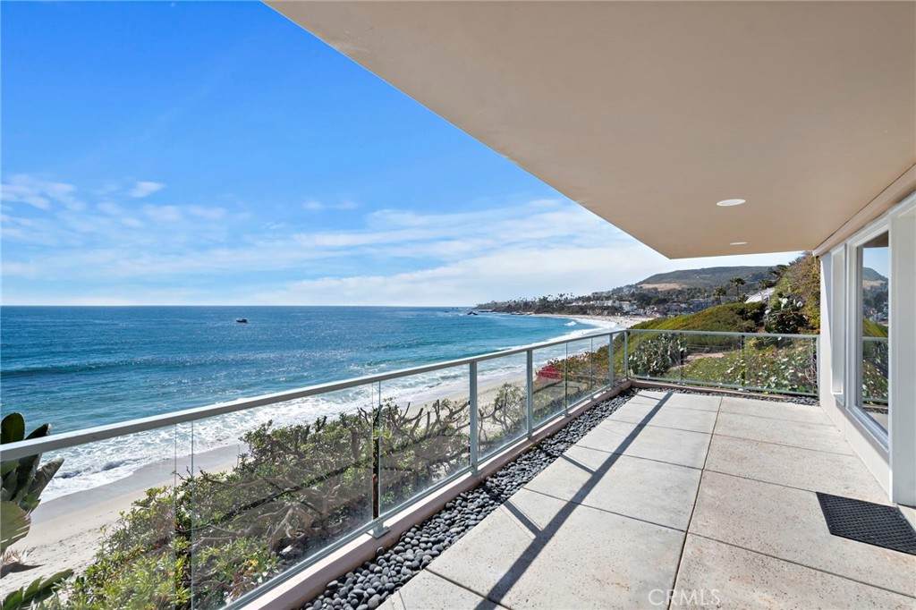 603 Coast - Photo 1