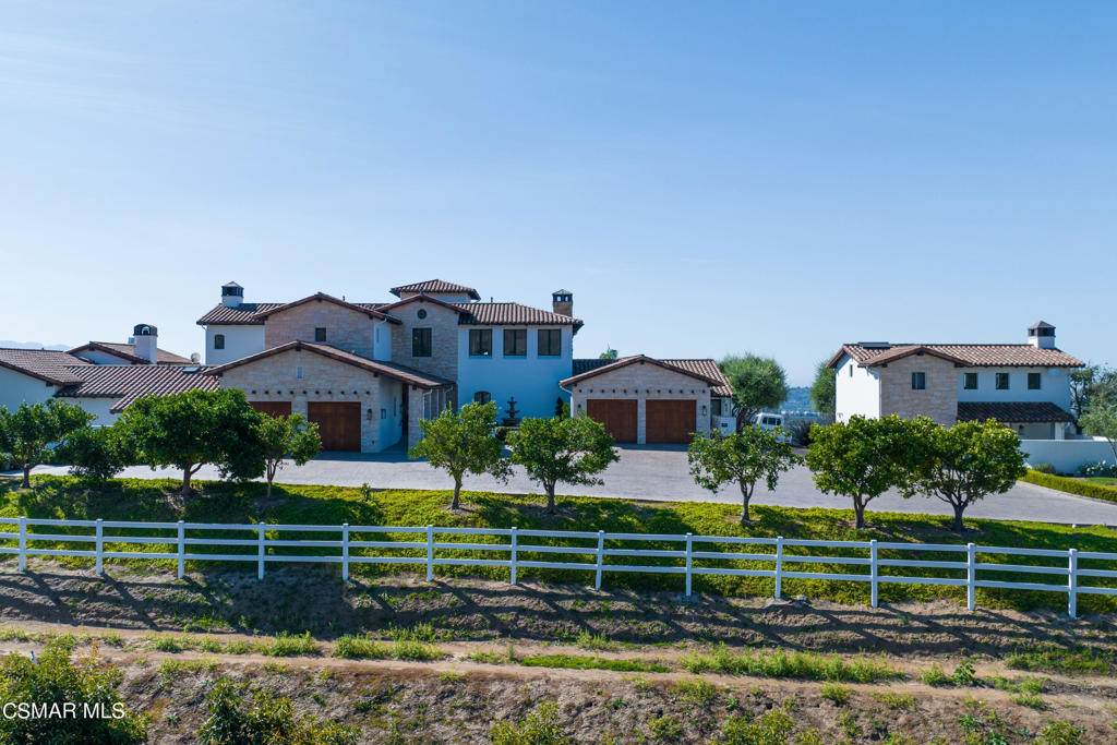 1451 La Loma Avenue - Photo 1