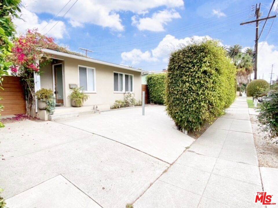 11673 Mississippi Avenue - Photo 1