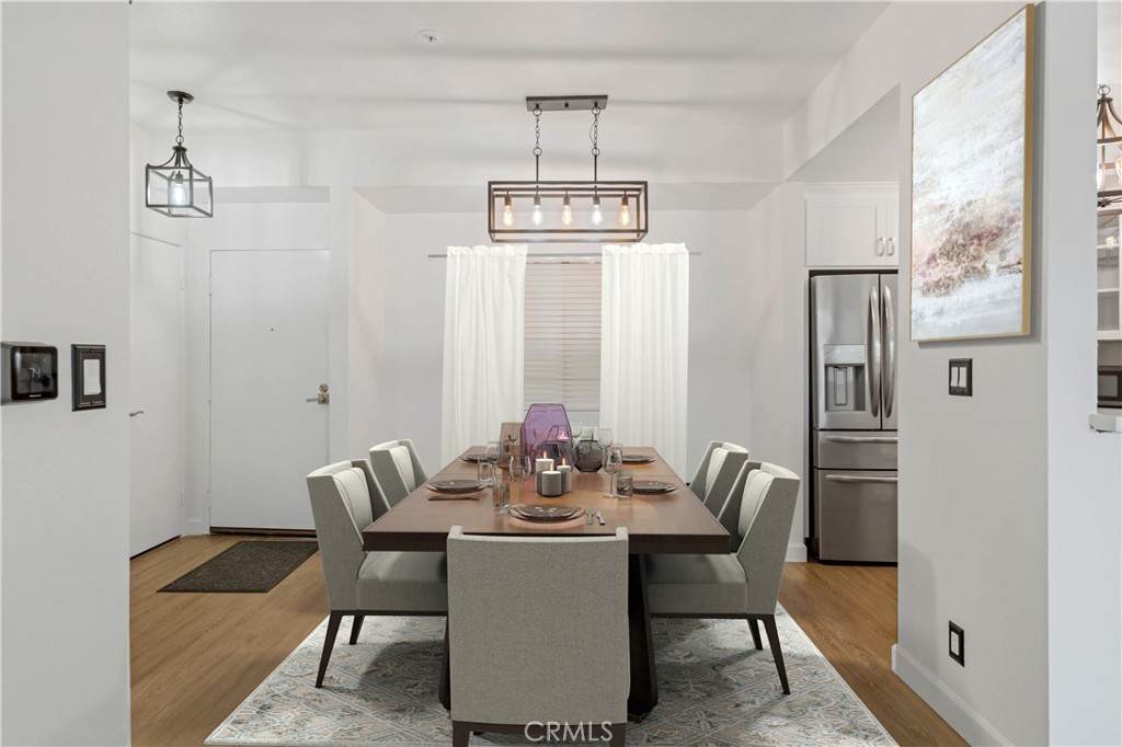 221 Oak Knoll Avenue - Photo 1