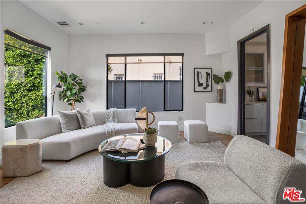 616 Fuller Avenue - Photo 1