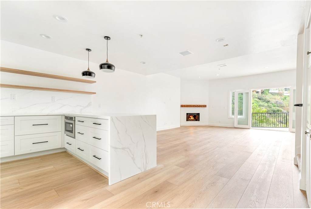 401 Seaward Road - Photo 1