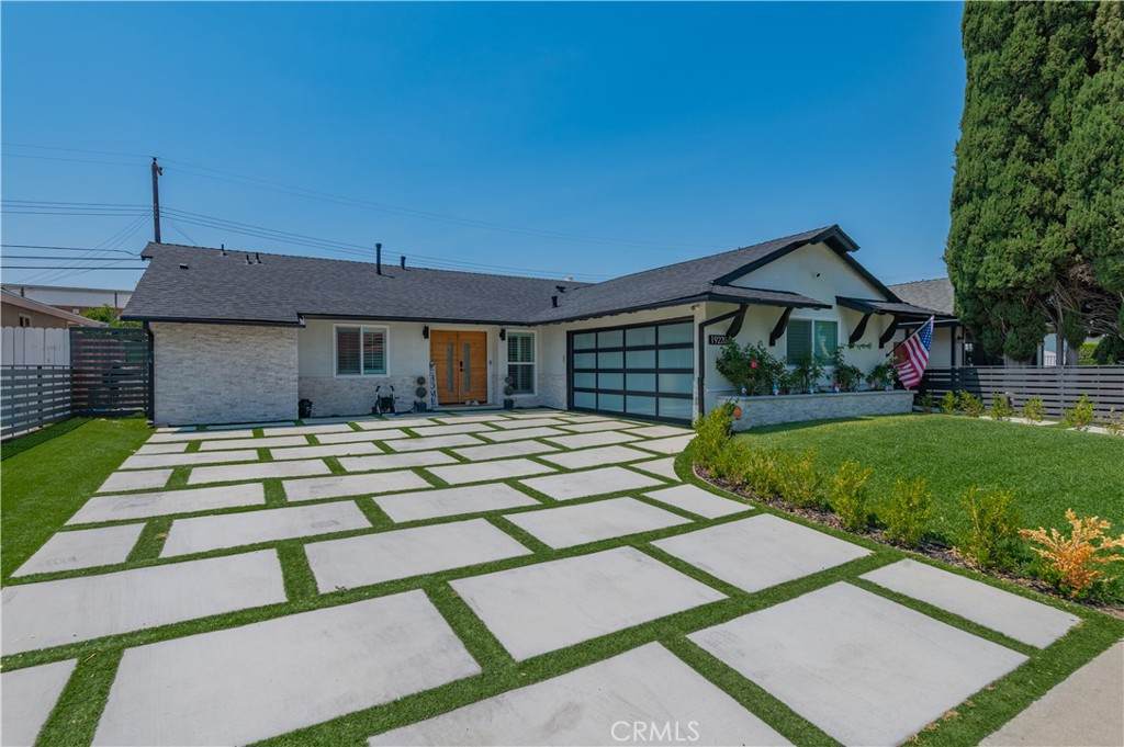 19220 Springport Drive - Photo 1