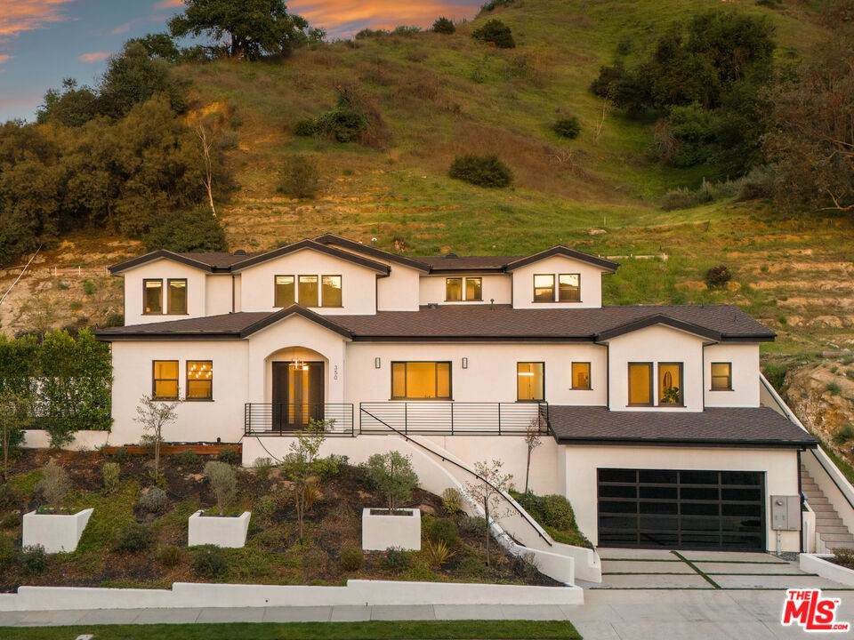 350 Mount Carmel Dr - Photo 1