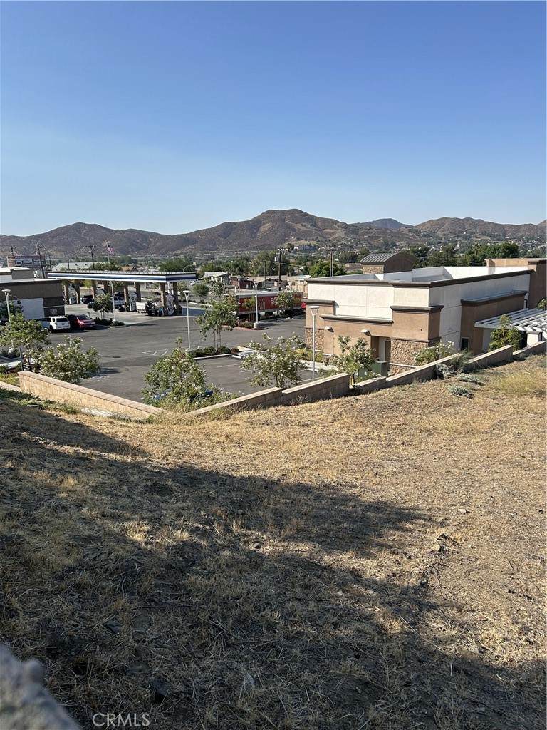 https://bt-photos.global.ssl.fastly.net/socal/orig_boomver_1_374785812-2.jpg