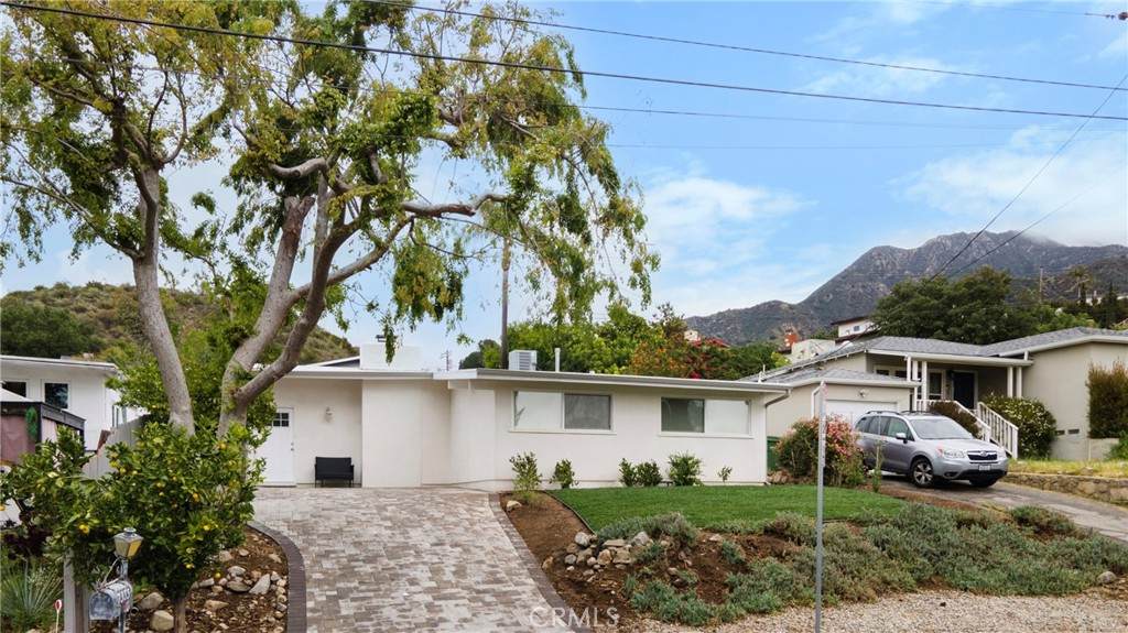 7335 Kyle Street - Photo 1