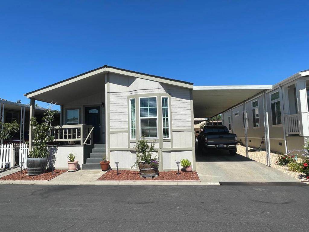 500 10th Street - Photo 1
