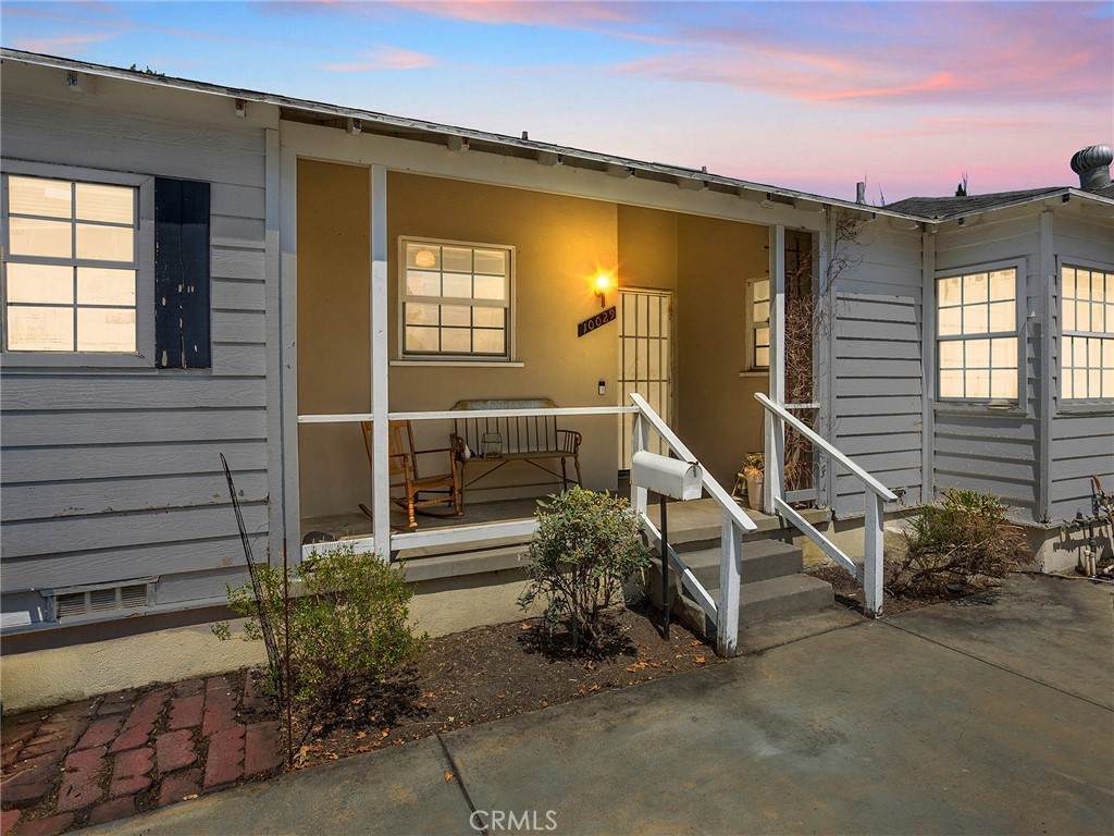 10029 Noble Avenue - Photo 1