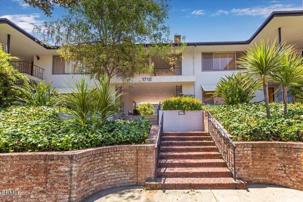 1715 Fair Oaks Avenue - Photo 1