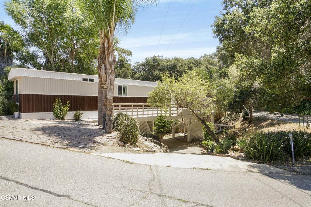1070 Katherine Road - Photo 1
