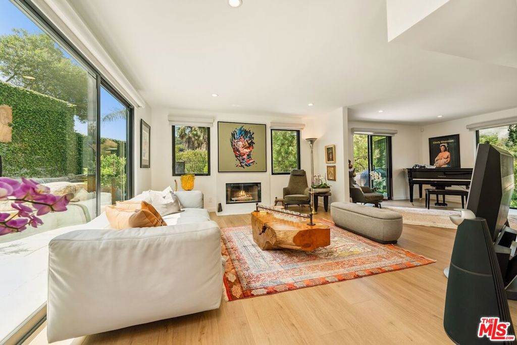 2450 Coldwater Canyon Drive - Photo 1