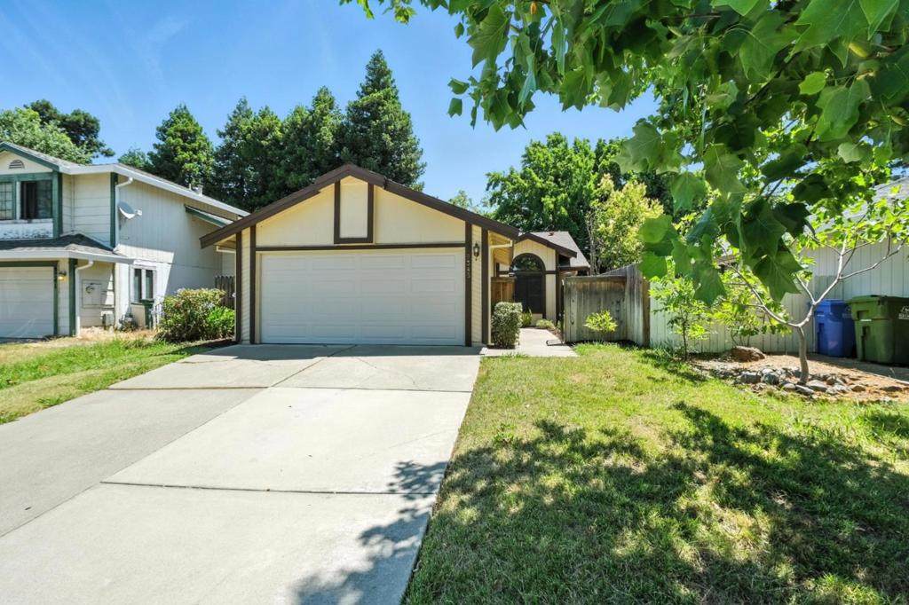 9345 Ivydale Circle - Photo 1