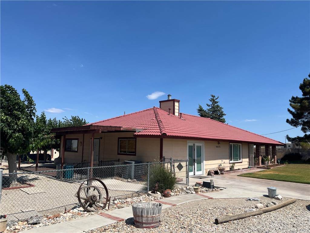 10675 Paramount Rd - Photo 1