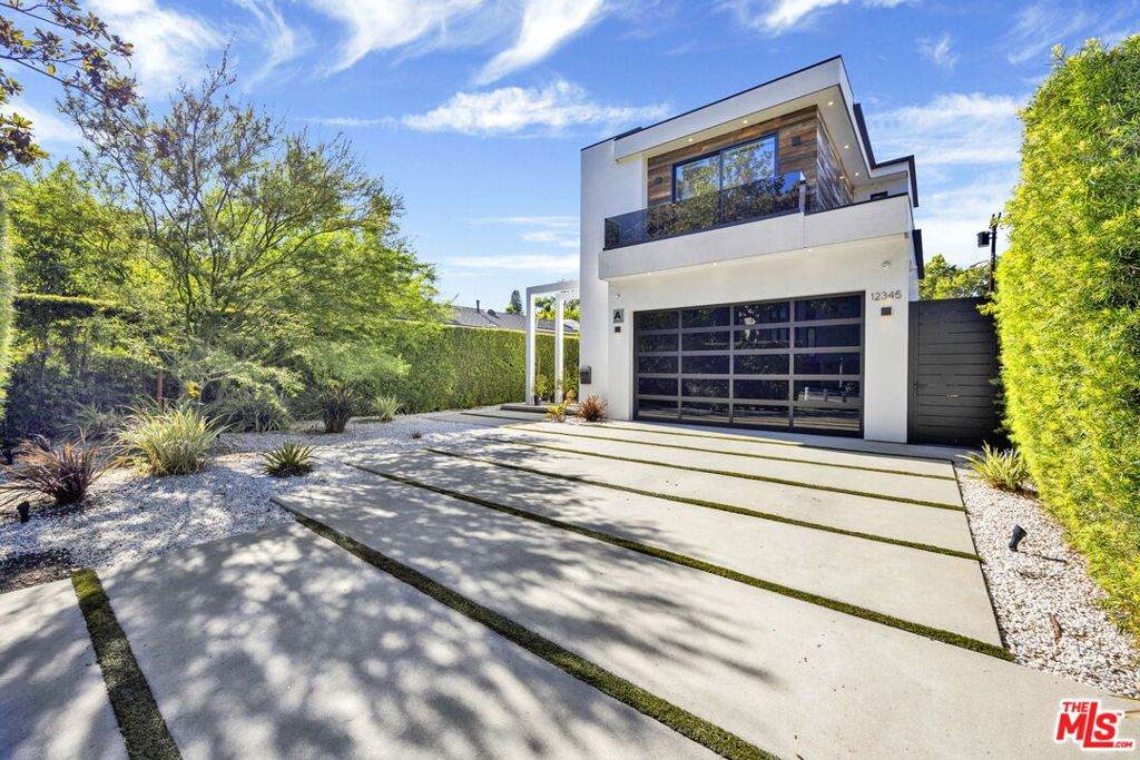12345 Hillslope Street - Photo 1