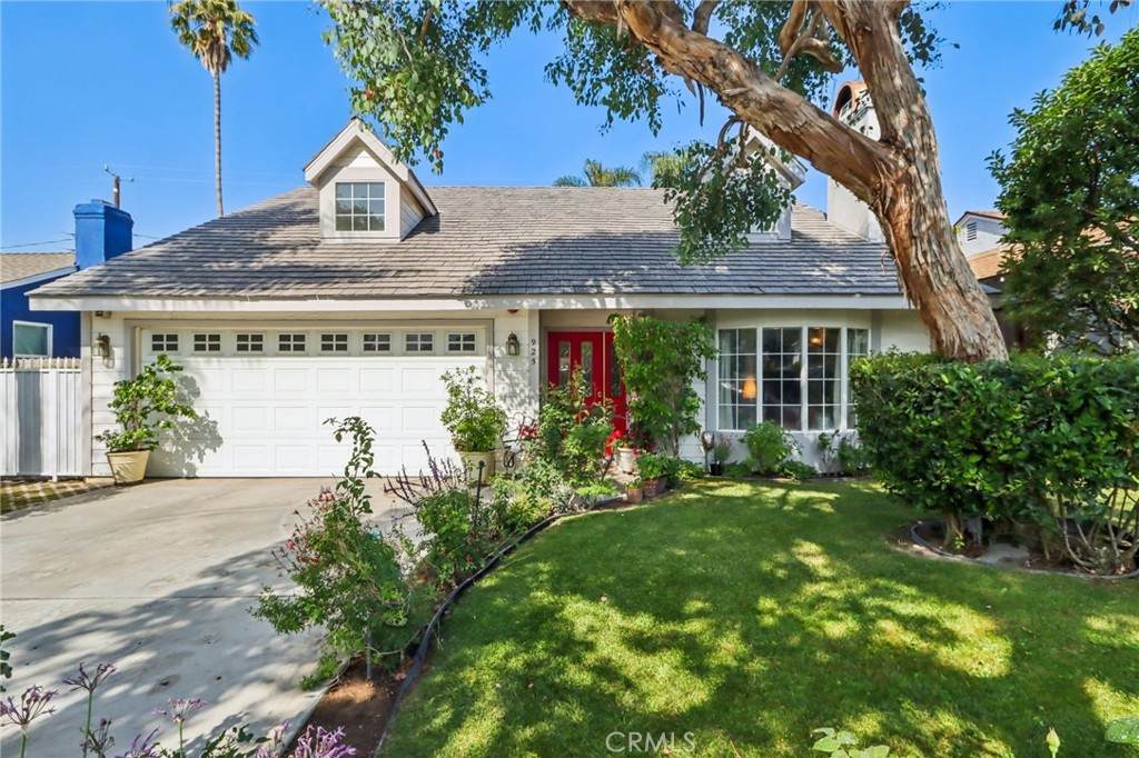 925 Valley Street - Photo 1