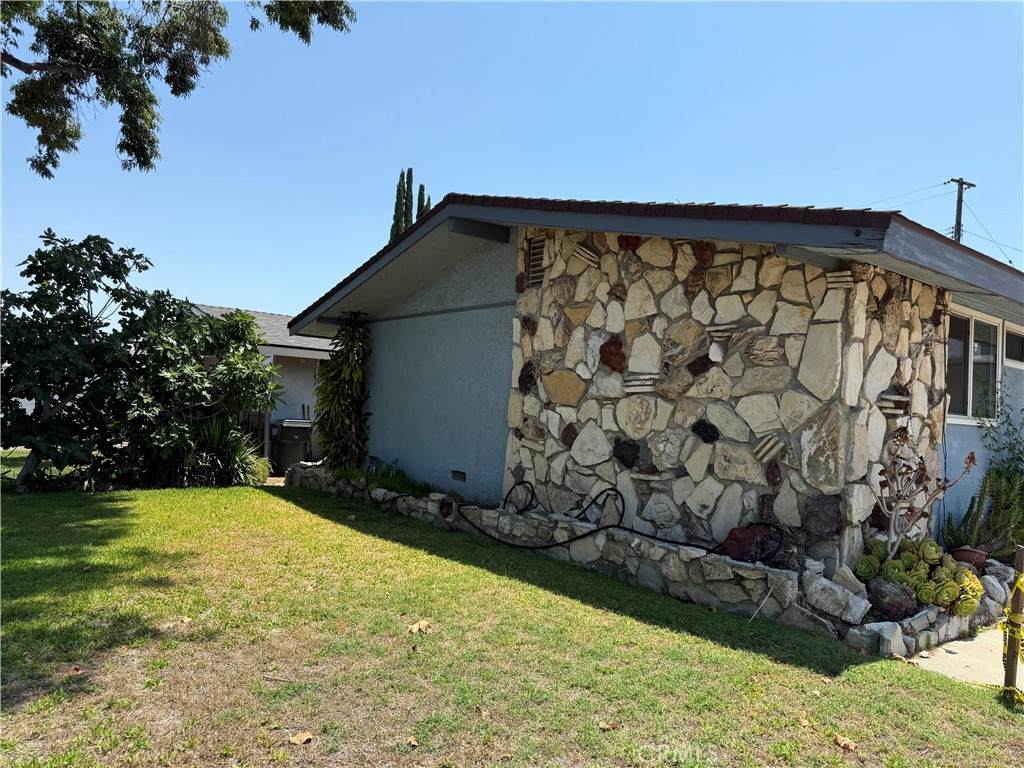 1804 Charlemont Avenue - Photo 1