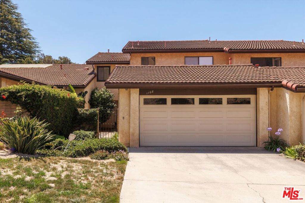 1108 Via Mavis - Photo 1