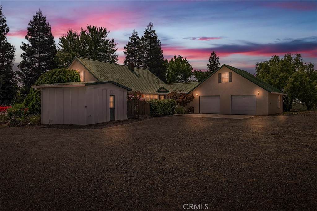 24515 Moller Avenue - Photo 1