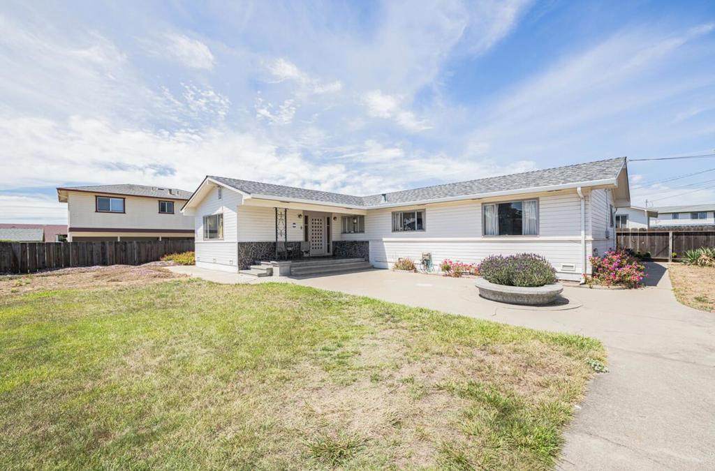 225 Carmel Avenue - Photo 1