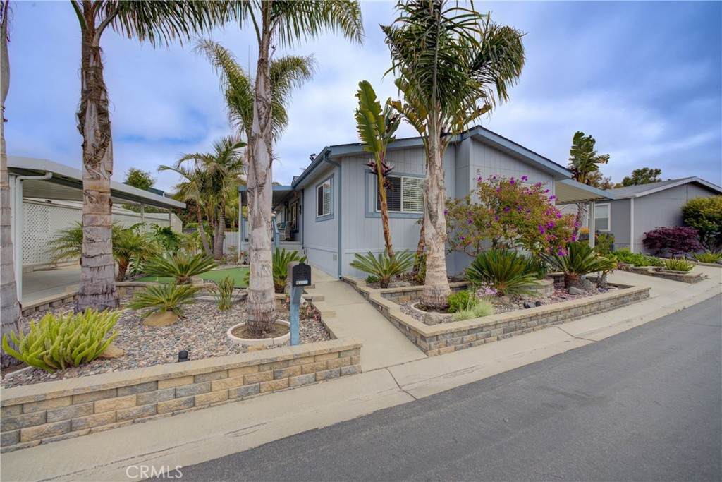 765 Mesa View Drive - Photo 1