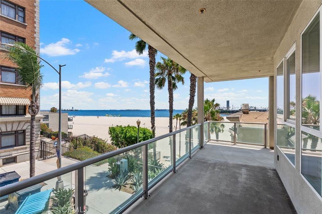 1000 Ocean Boulevard - Photo 1