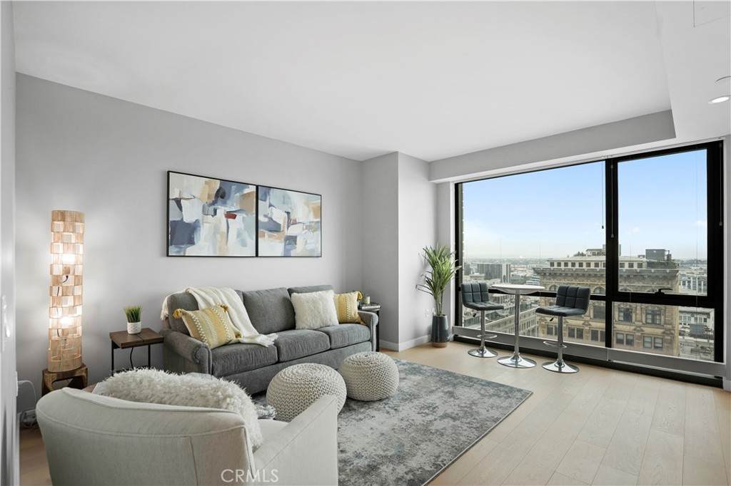 400 Broadway - Photo 1