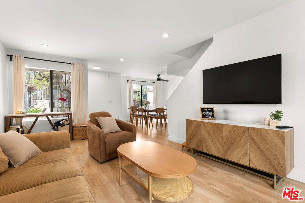 746 Eucalyptus Avenue - Photo 1