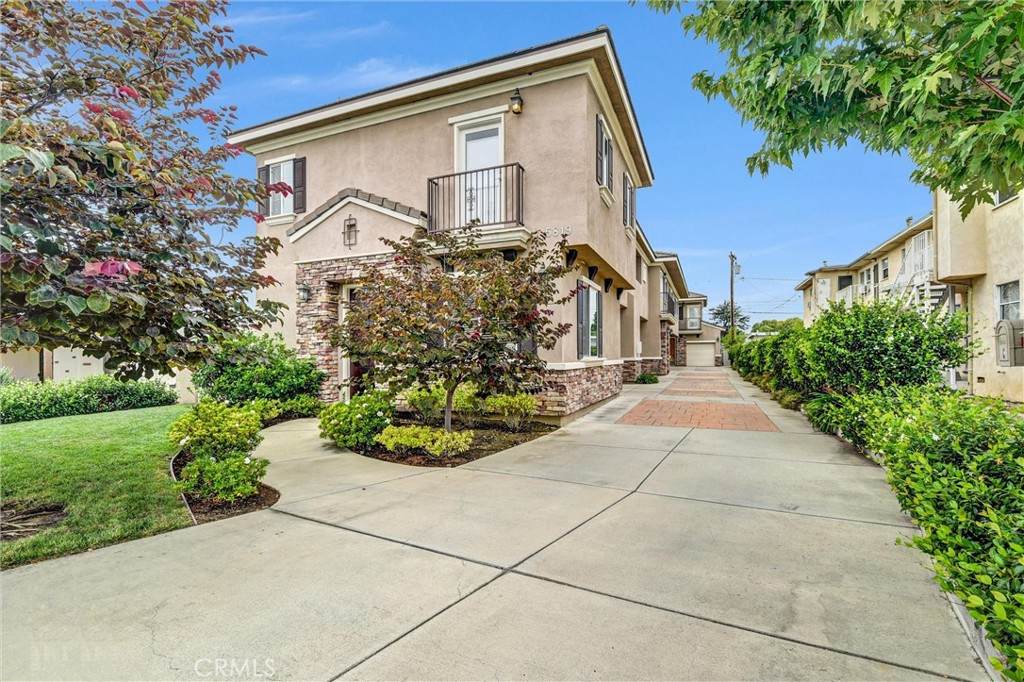 5819 Baldwin - Photo 1