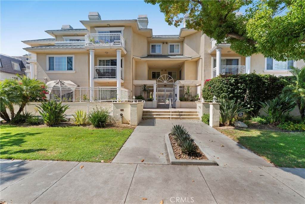 530 Stocker Street - Photo 1