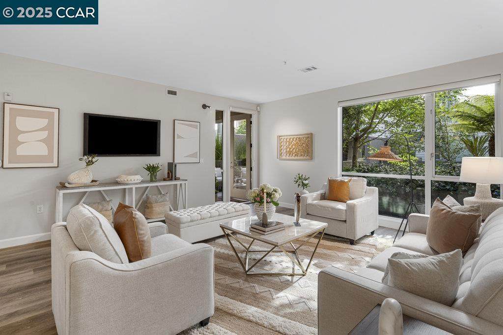 1655 California - Photo 1