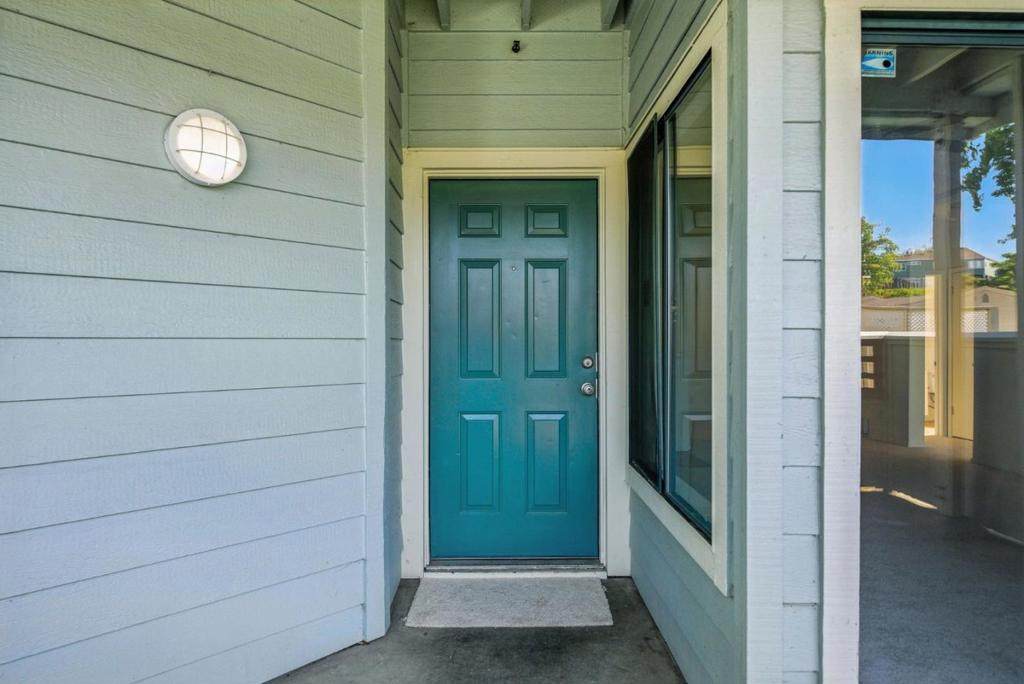 1201 Glen Cove Parkway - Photo 1