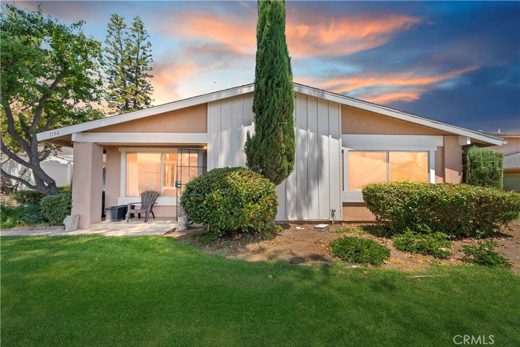 1194 Border Avenue - Photo 1