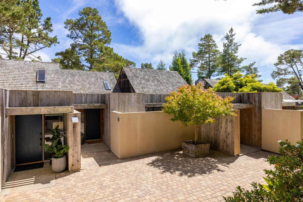 24520 Outlook Drive - Photo 1