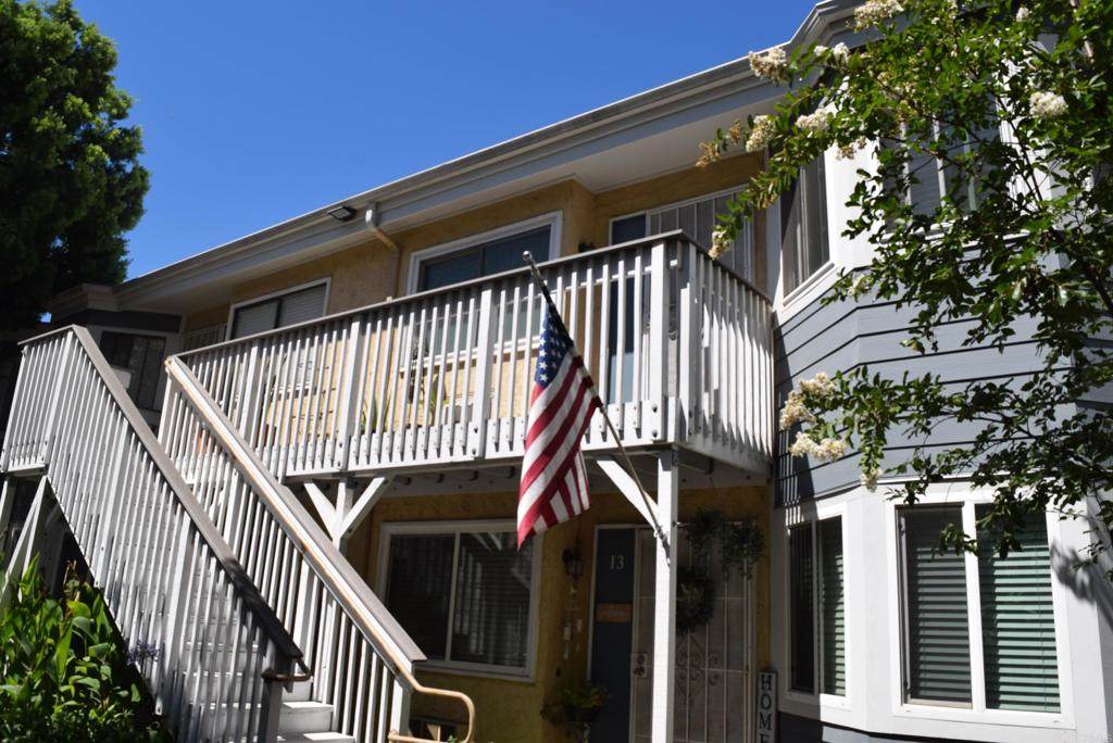 12616 Lakeshore - Photo 1