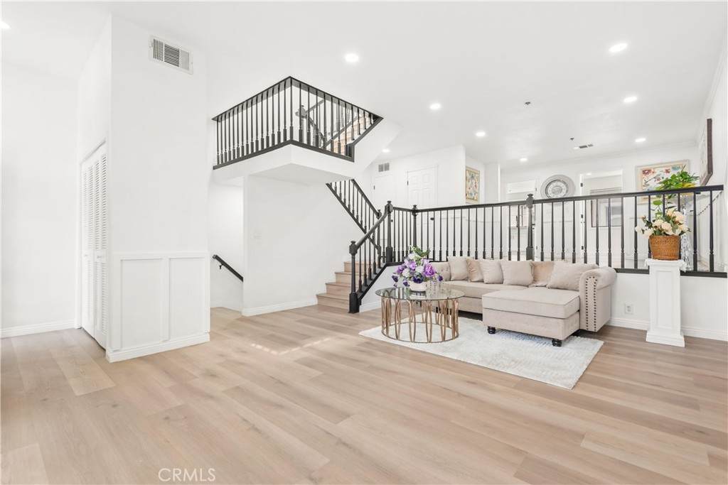 500 Moore Avenue - Photo 1