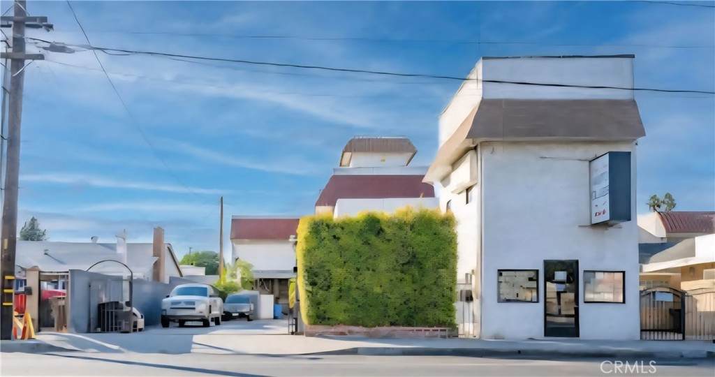 2723 Tyler Avenue - Photo 1