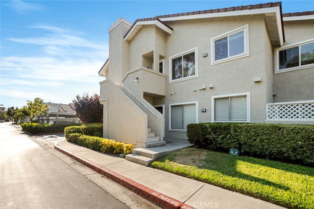 36 Greenmoor - Photo 1