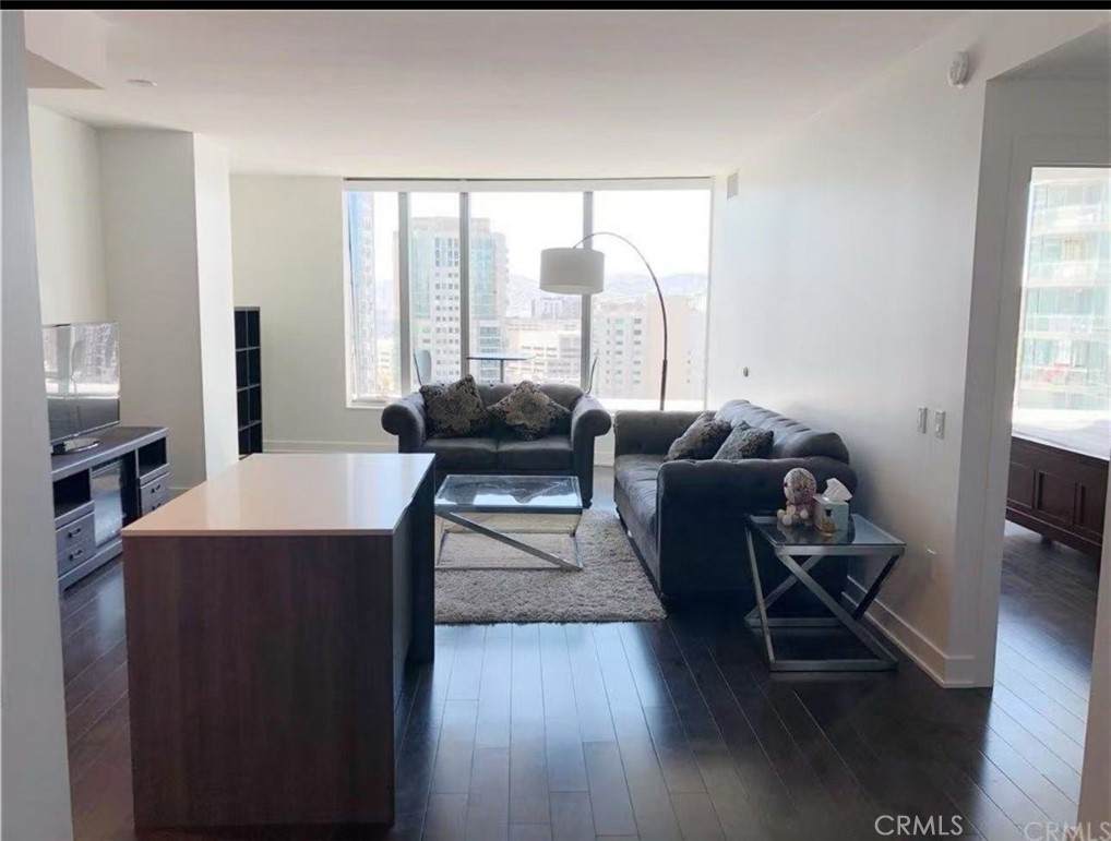 338 Main St - Photo 1