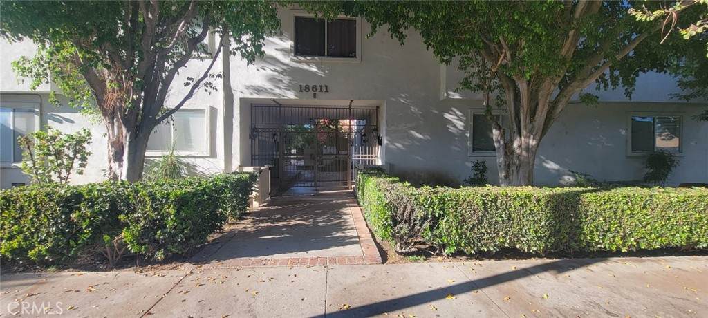 18611 Collins Street - Photo 1