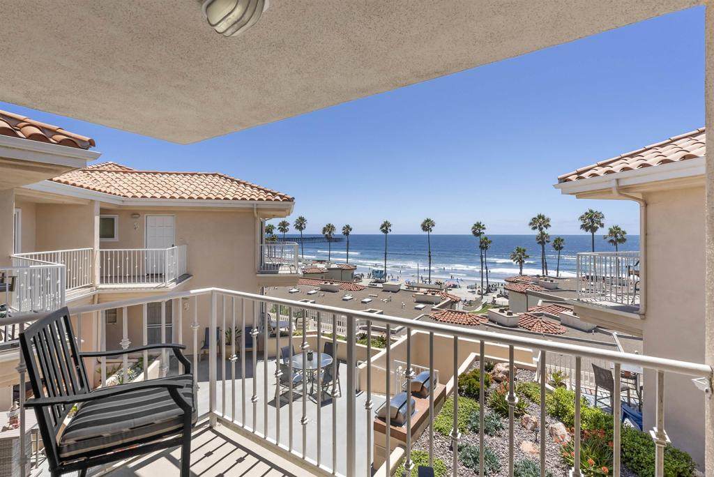 621 Pacific Street - Photo 1